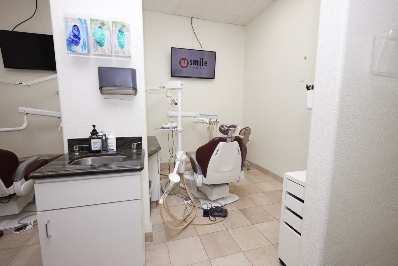 dental clinic with modern equipment 3